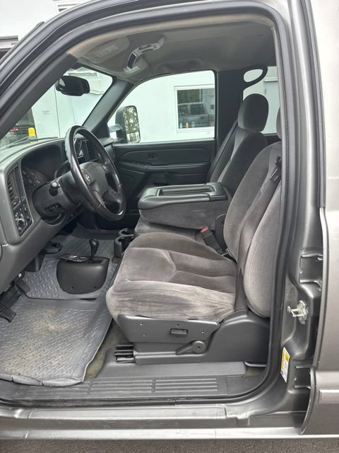 Used 2007 GMC Sierra 2500 SLE w/ Heavy-Duty Power Package AWD/4WD image 8