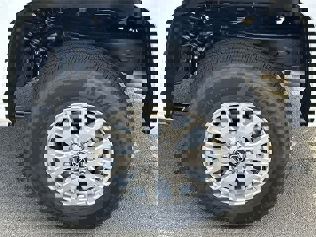 New 2025 Toyota Tacoma SR5 image 5