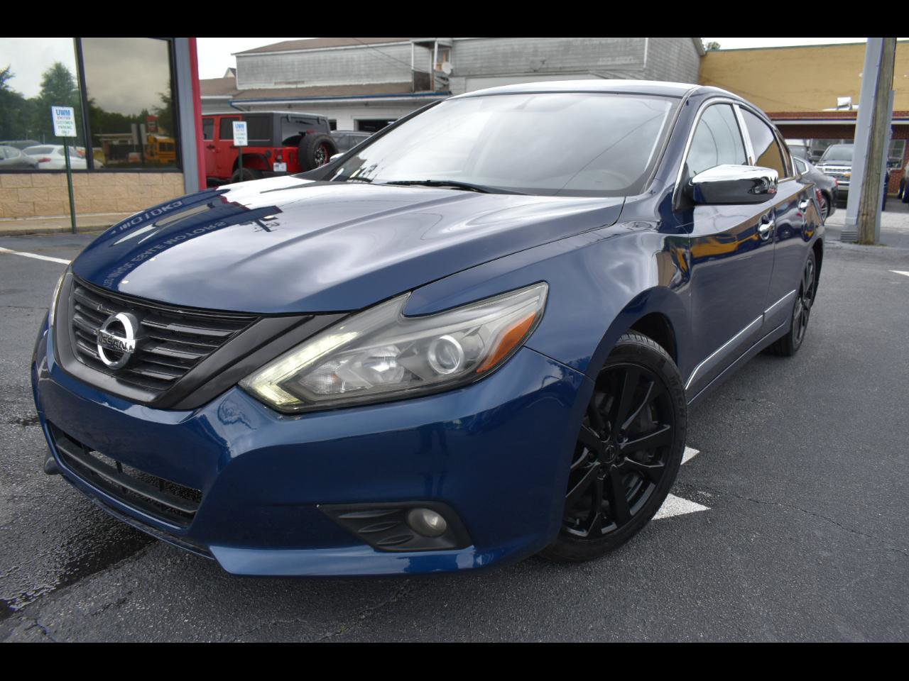 Used 2016 Nissan Altima 3.5 SR image 1