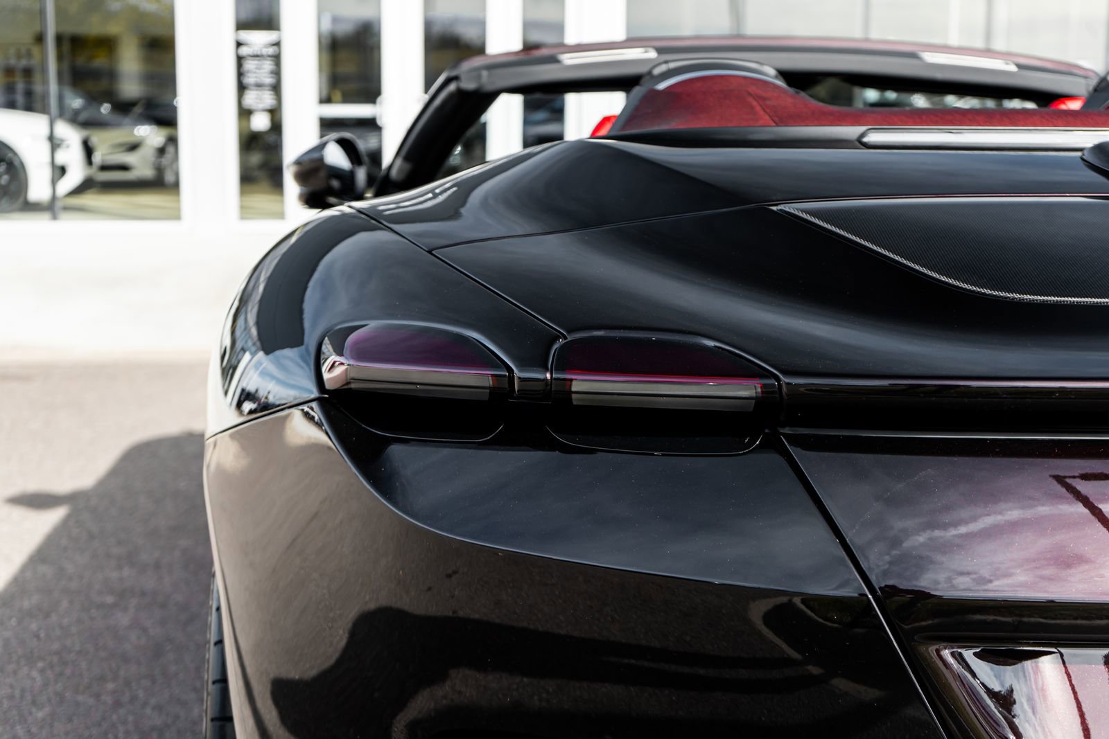 Used 2024 Ferrari Roma image 10