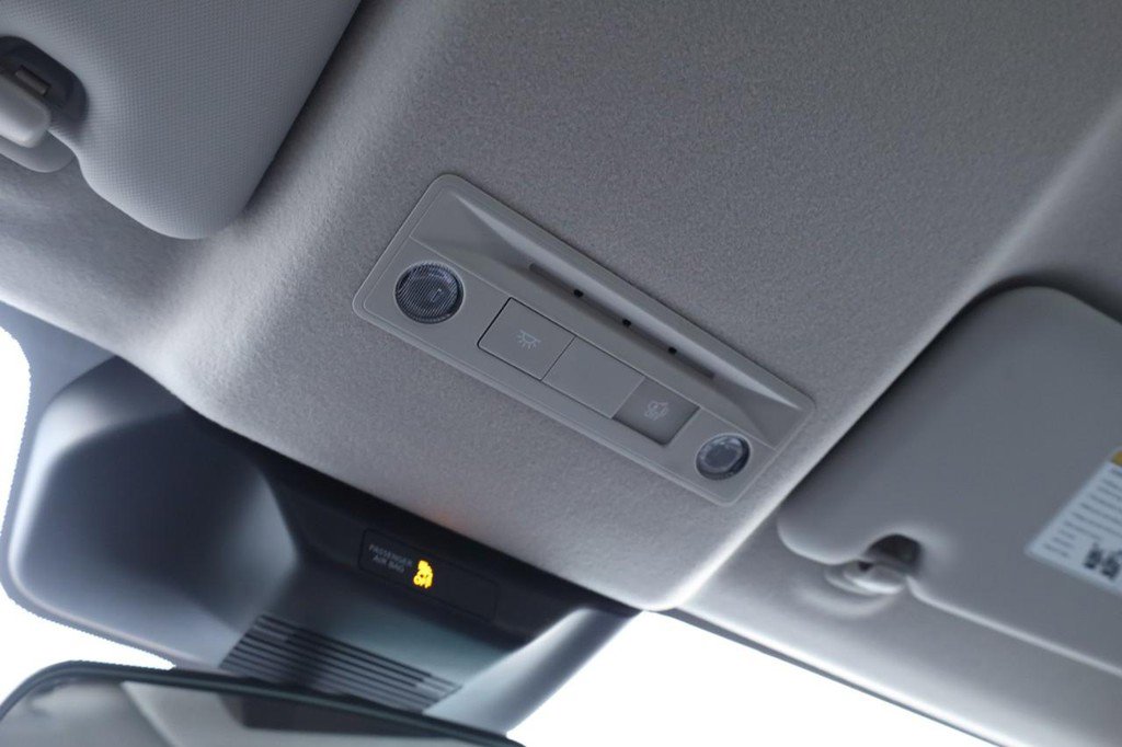 New 2026 Nissan Kicks S image 17