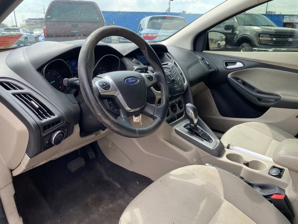Used 2014 Ford Focus SE FWD image 8