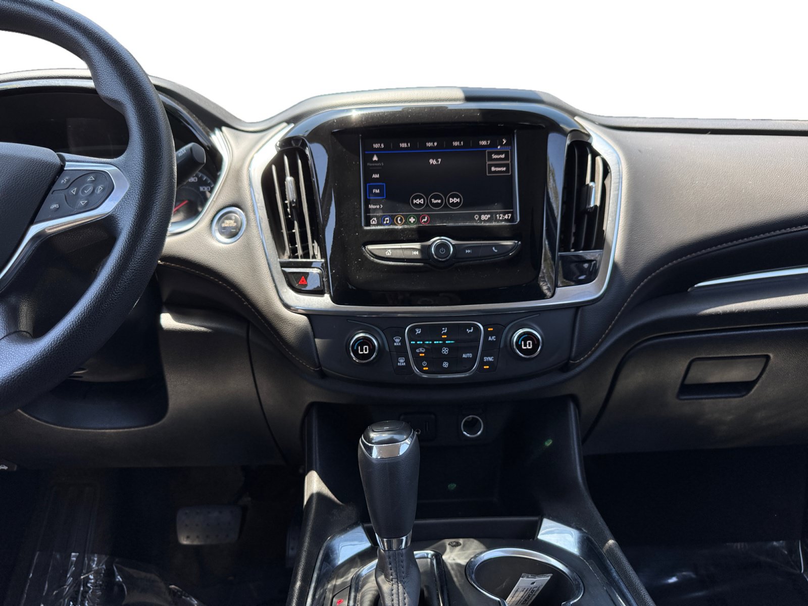 Used 2020 Chevrolet Traverse LS FWD image 11
