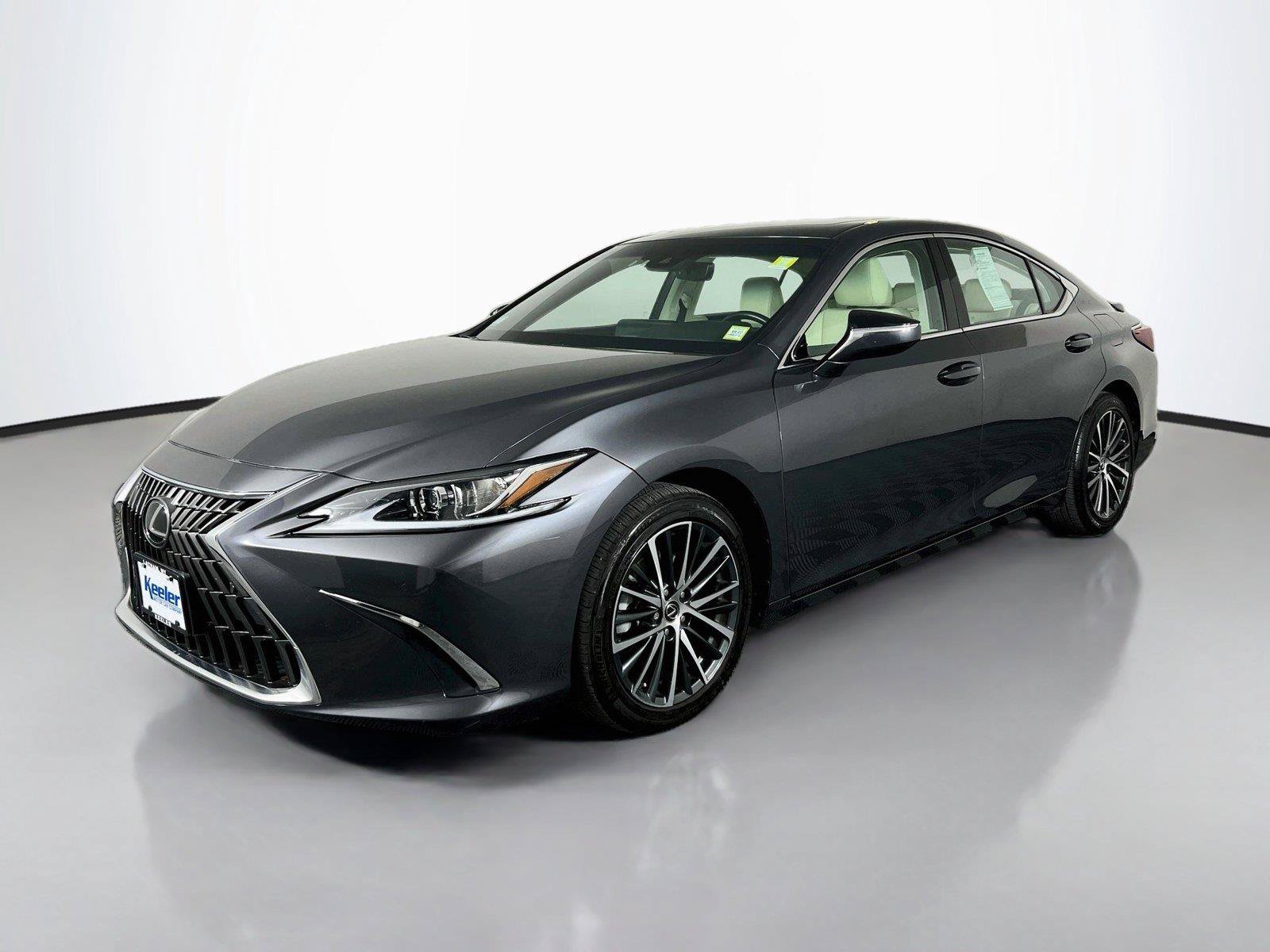 Used 2022 Lexus ES 350 w/ Premium Package FWD image 2