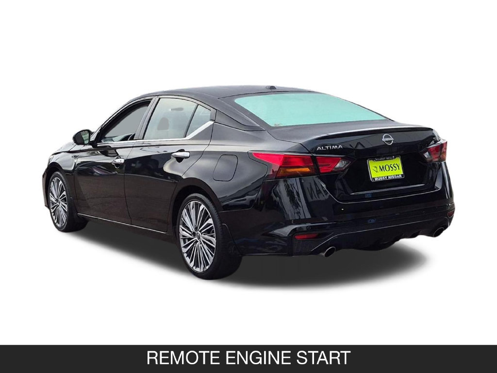 Used 2025 Nissan Altima 2.5 SL FWD image 7
