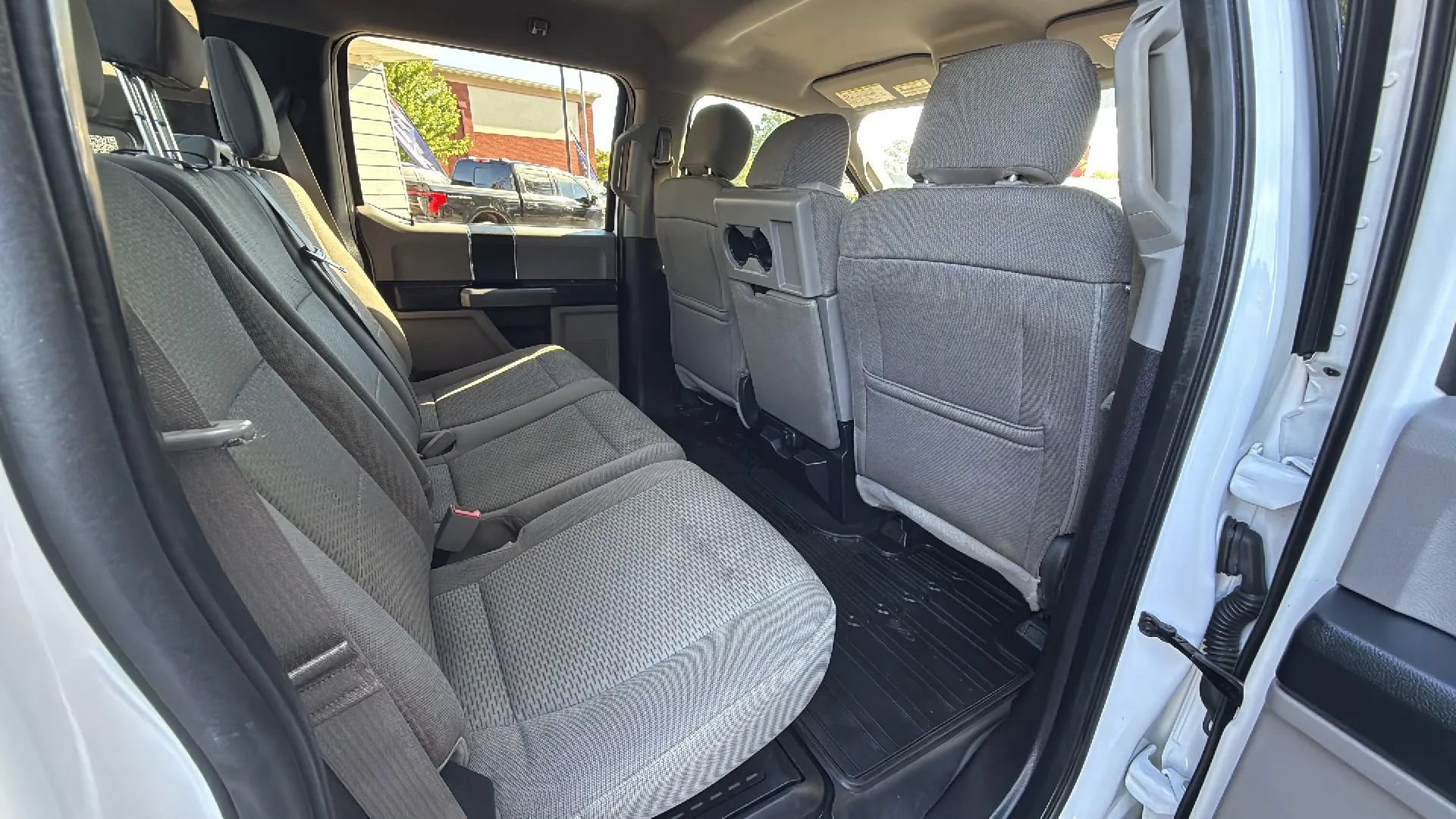 Used 2019 Ford F550 4x4 Crew Cab Super Duty w/ XLT Value Package image 25