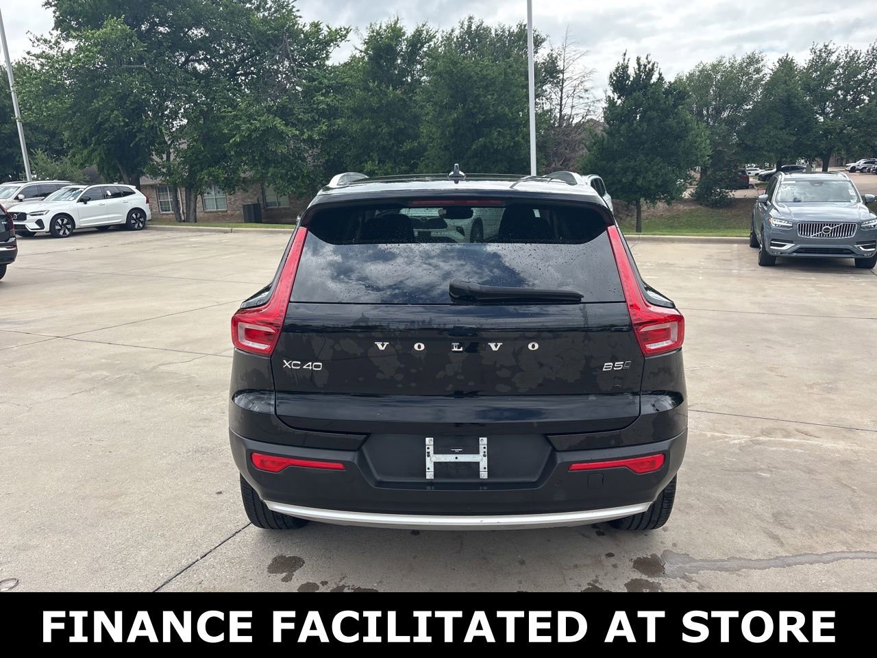 Certified 2025 Volvo XC40 B5 Core AWD/4WD image 6