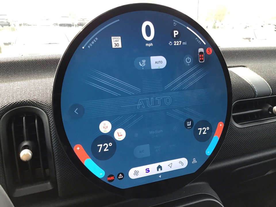 Certified 2025 MINI Cooper S image 18