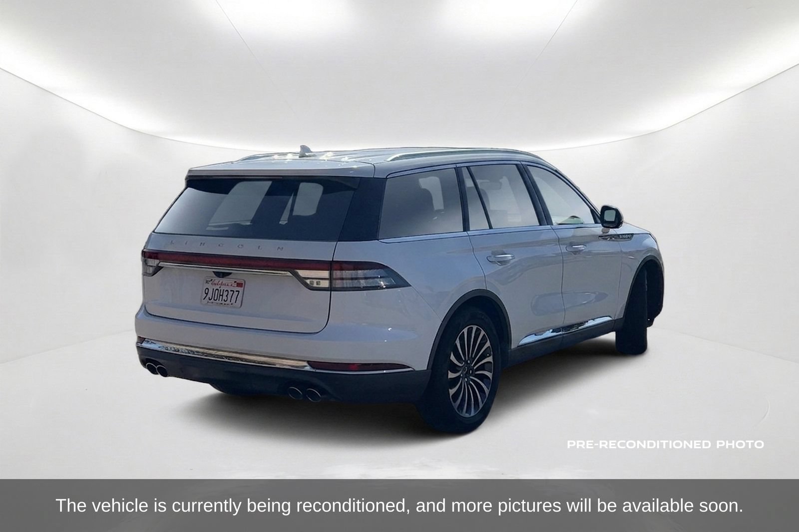 Used 2020 Lincoln Aviator Reserve w/ Class IV Trailer Tow Package RWD image 6