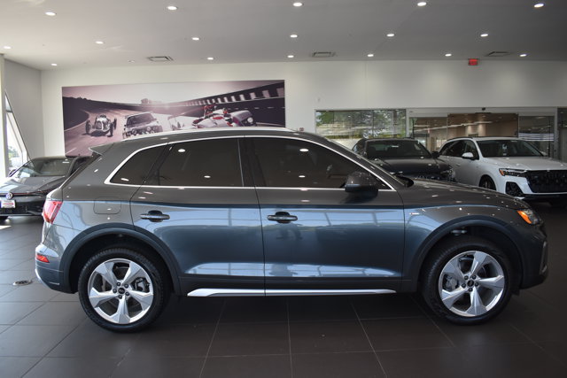 Used 2025 Audi Q5 2.0T Premium Plus w/ Premium Plus Package AWD/4WD image 9