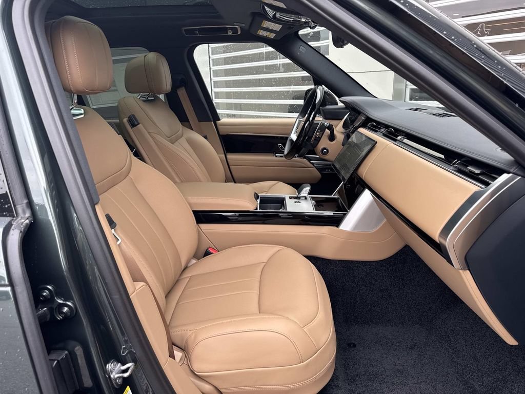 New 2026 Land Rover Range Rover SE AWD/4WD image 10