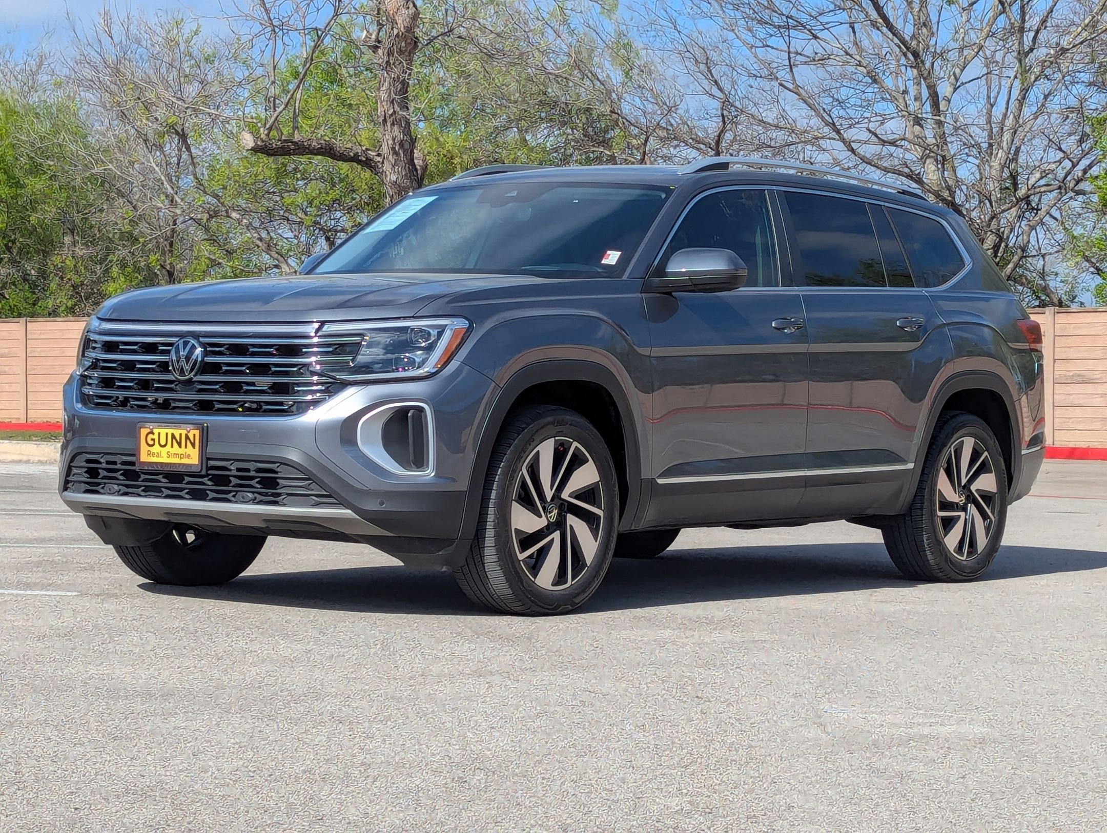 Used 2024 Volkswagen Atlas SEL image 7