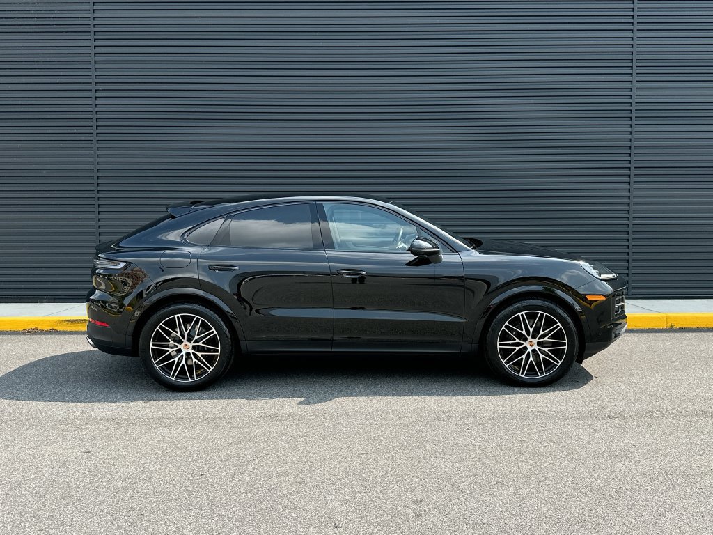 New 2026 Porsche Cayenne Coupe AWD/4WD image 8