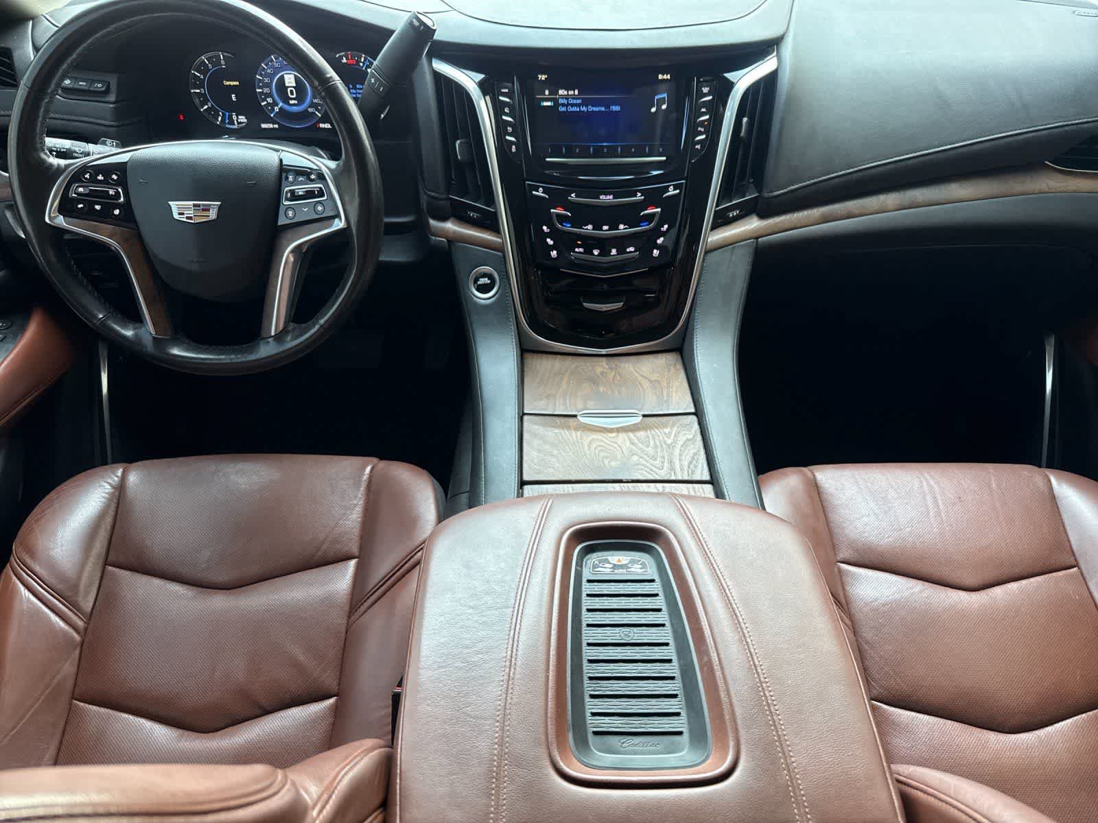 Used 2020 Cadillac Escalade Premium Luxury AWD/4WD image 3
