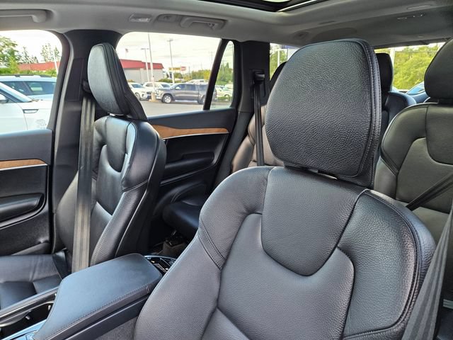 Certified 2025 Volvo XC90 T8 Plus w/ Protection Package Premier AWD/4WD image 19
