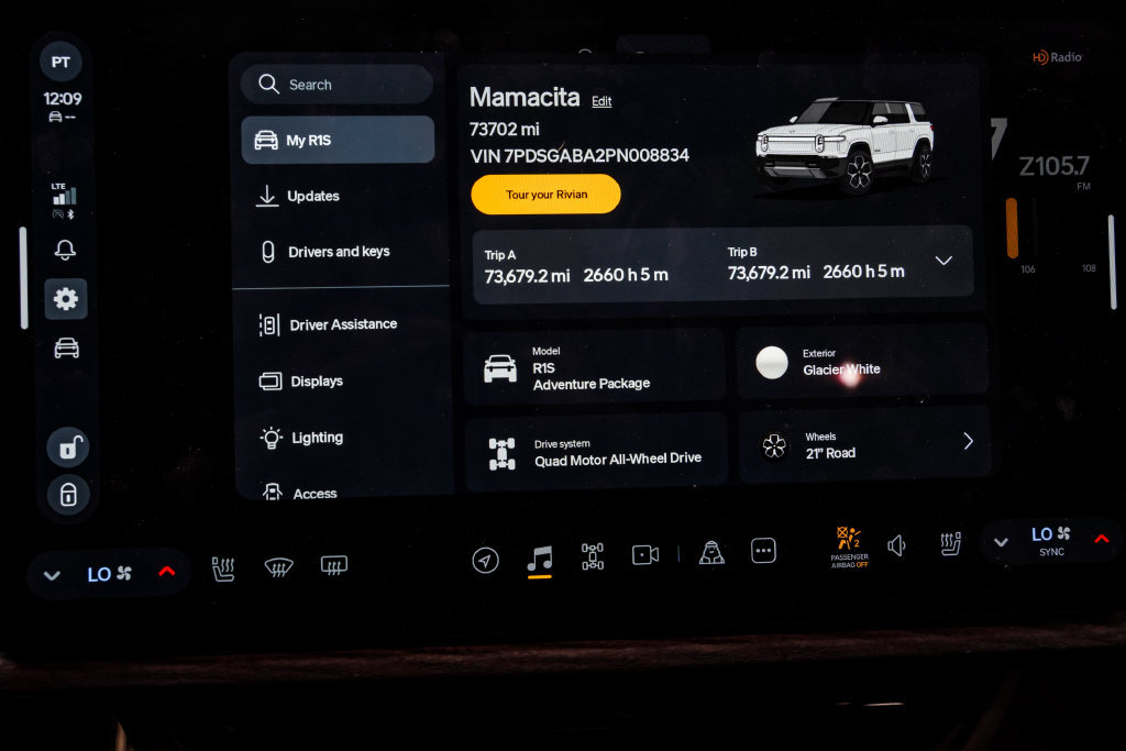 Used 2023 Rivian R1S Adventure Quad AWD/4WD image 35