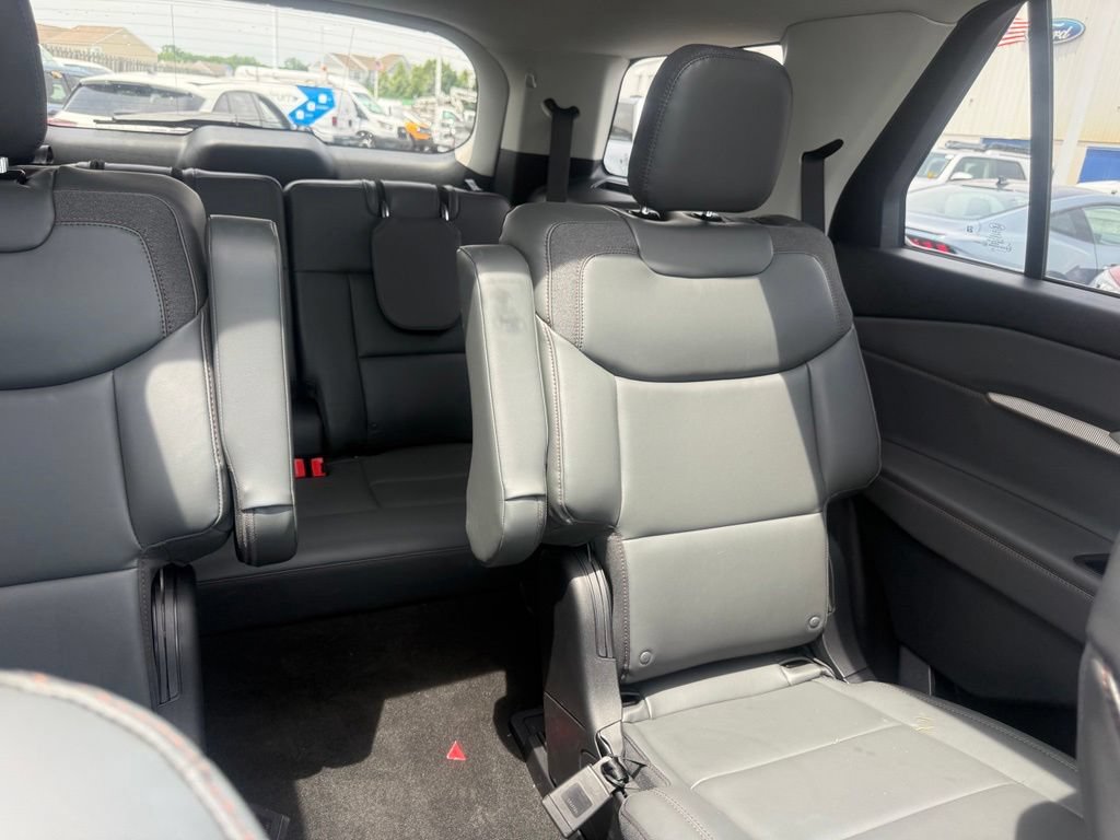 New 2026 Ford Explorer Active w/ Active Comfort Package AWD/4WD image 58