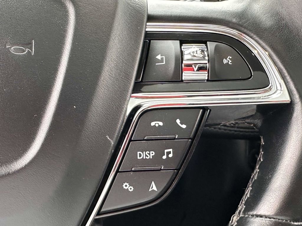 Used 2023 Lincoln Nautilus Reserve w/ Luxury Package image 23