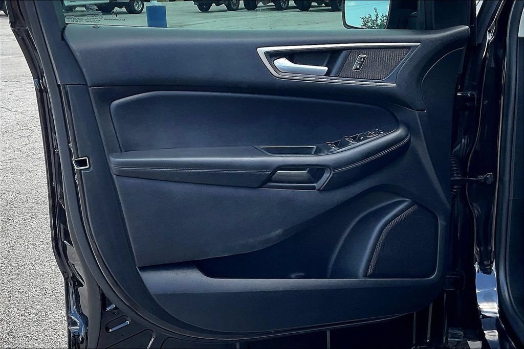 Used 2021 Ford Edge SEL w/ Convenience Package FWD image 19