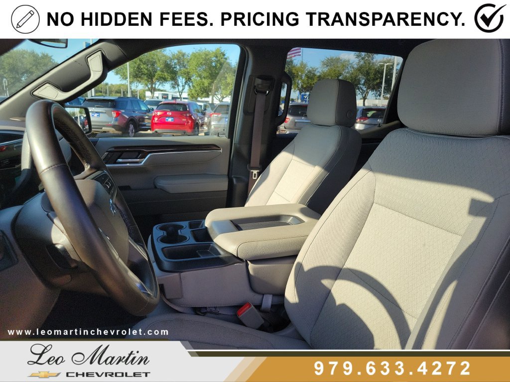 Used 2026 Chevrolet Silverado 1500 RST AWD/4WD image 13