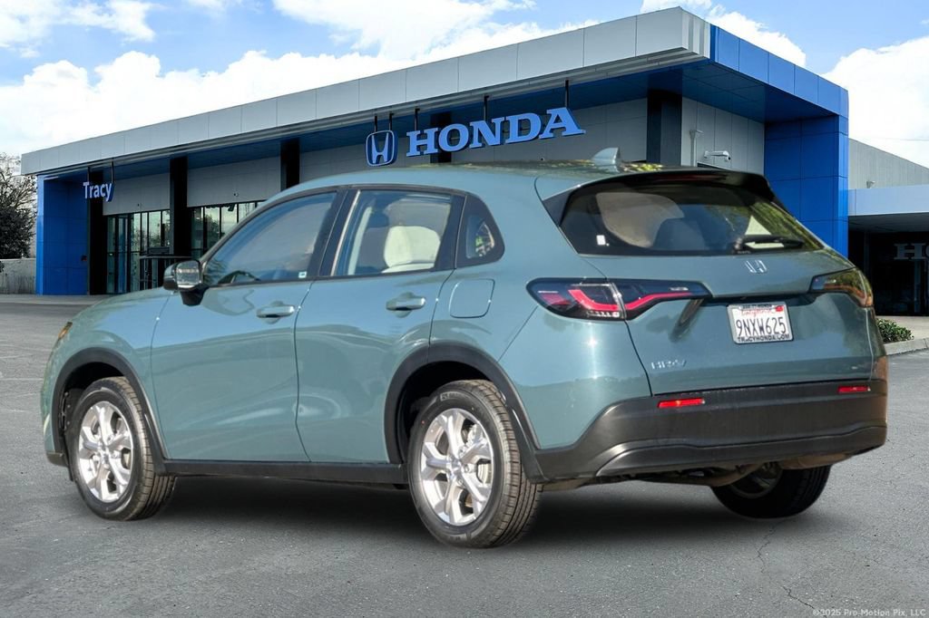 Certified 2025 Honda HR-V LX image 10