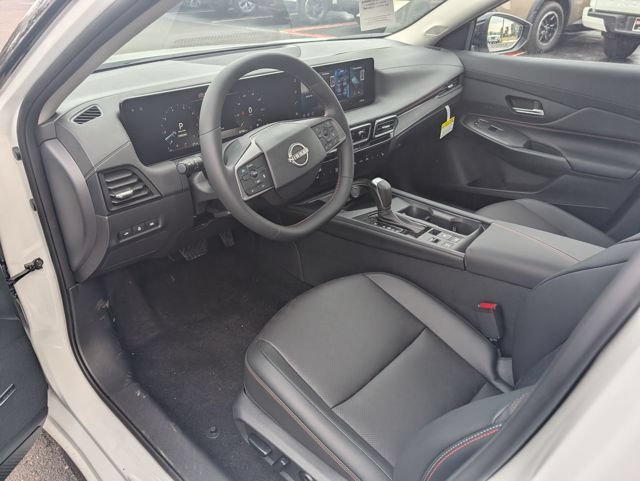New 2026 Nissan Sentra SR w/ SR Premium Package FWD image 14