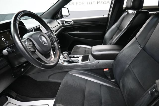 Used 2021 Jeep Grand Cherokee Laredo AWD/4WD image 16