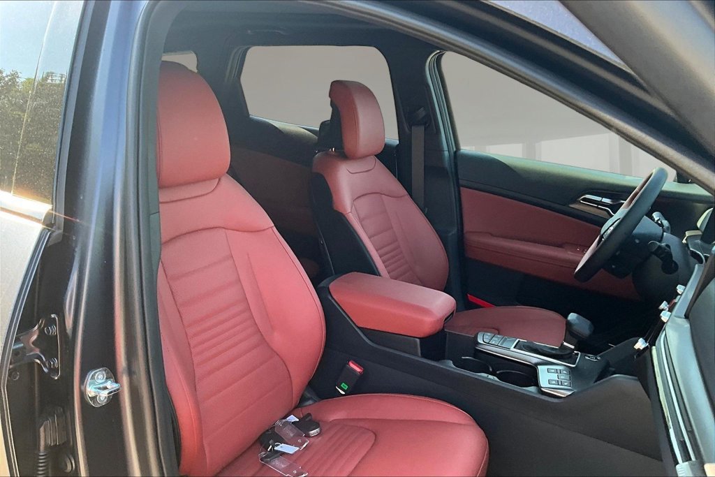 New 2026 Kia Sportage SX AWD/4WD image 11
