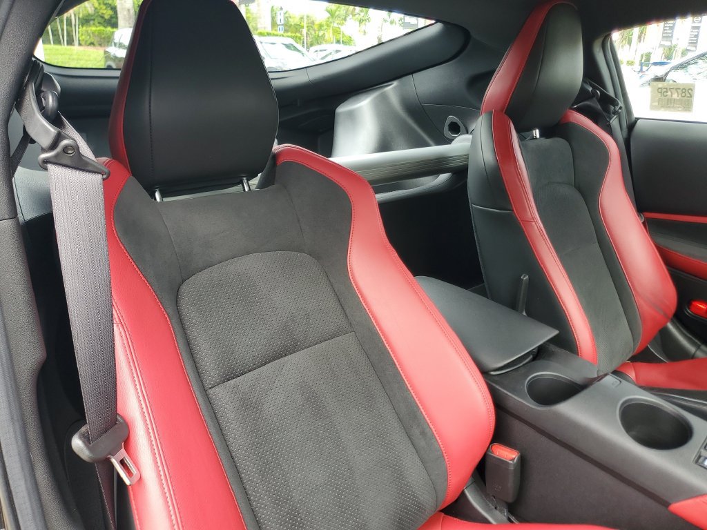Used 2024 Nissan Z Performance w/ Floor Mat Package RWD image 10