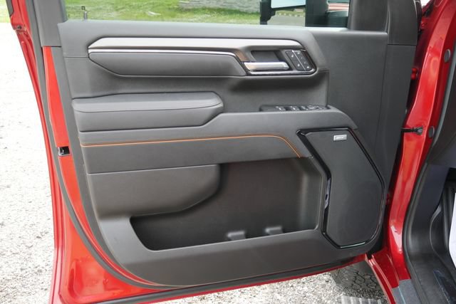 Used 2025 GMC Sierra 2500 AT4 w/ AT4 Premium Plus Package AWD/4WD image 15