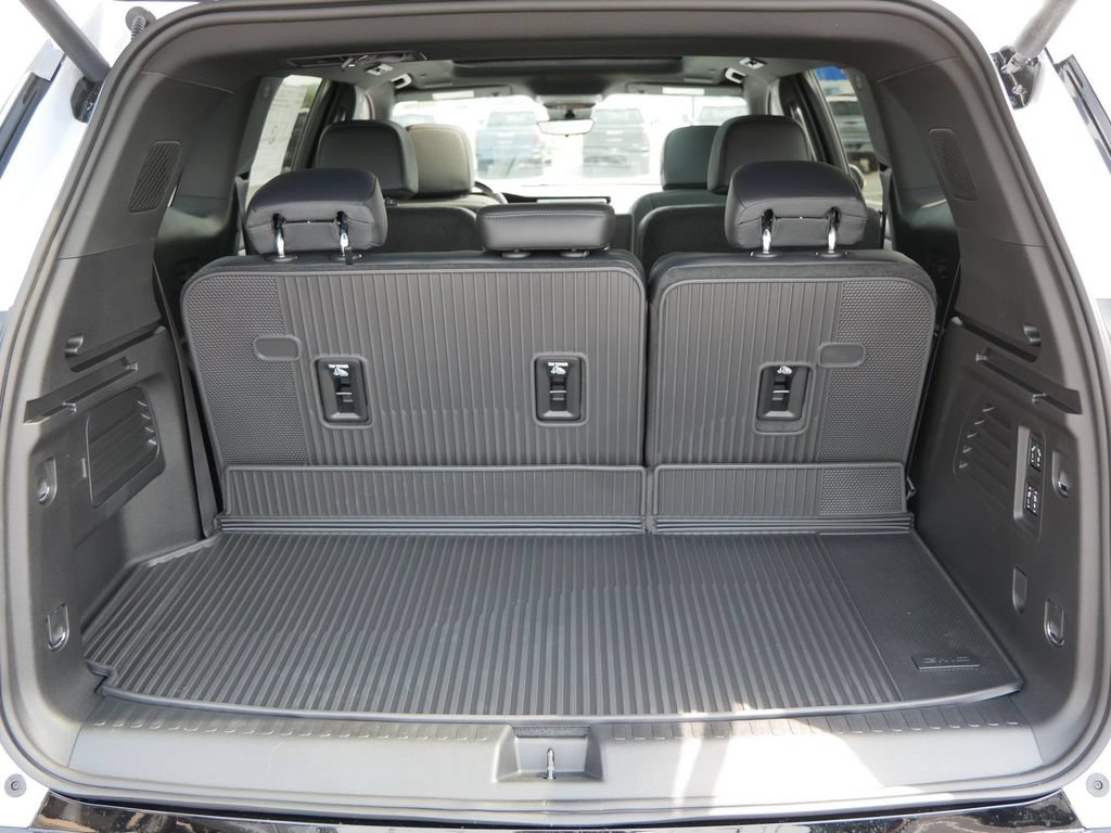 New 2026 GMC Acadia Denali w/ Super Cruise Package AWD/4WD image 5