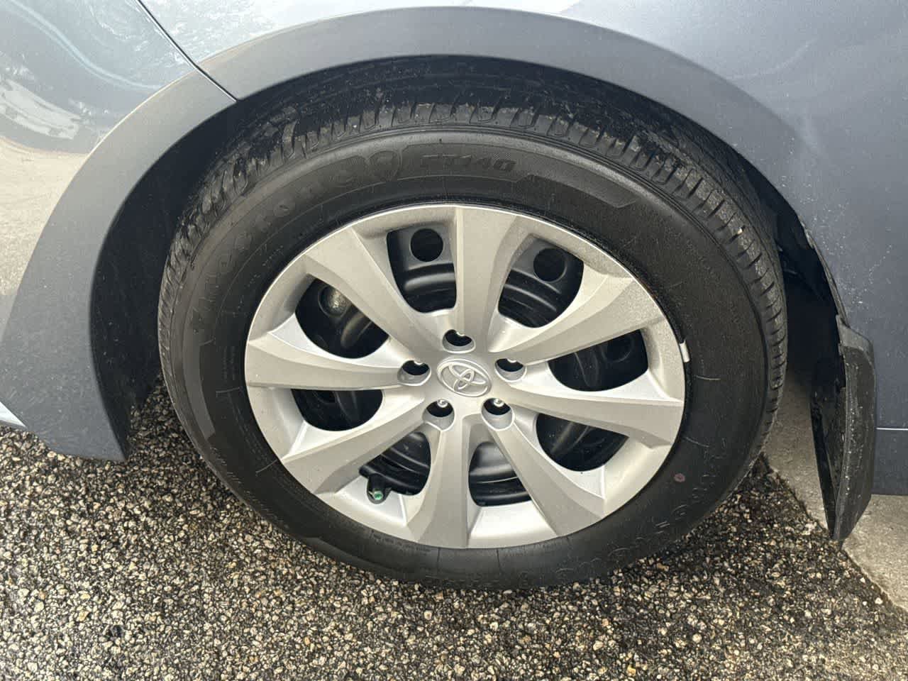 Used 2025 Toyota Corolla LE FWD image 11