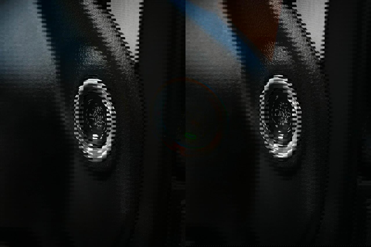 Used 2023 GMC Sierra 2500 SLT w/ SLT Premium Package image 21