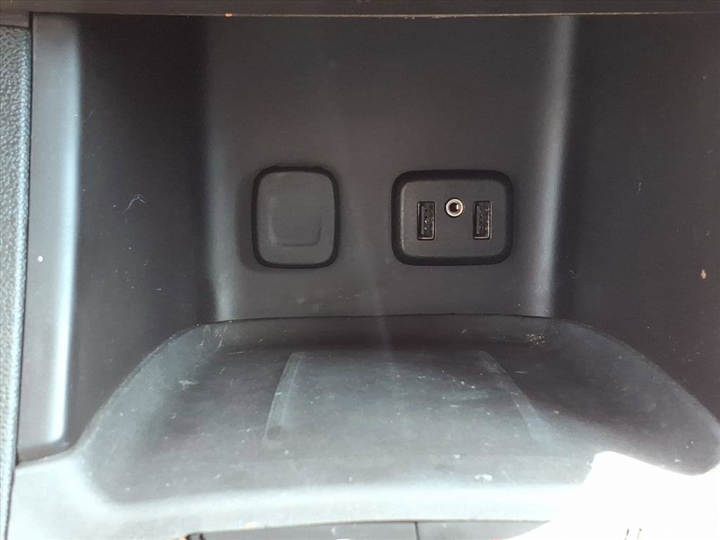 Used 2018 GMC Acadia SLE image 20