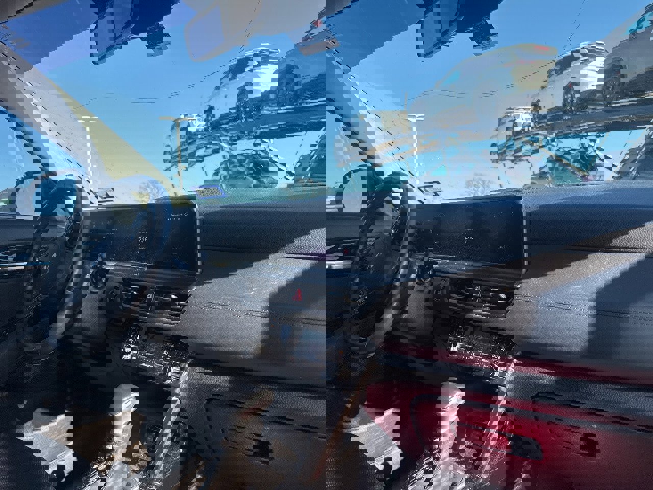 Used 2024 Kia Seltos EX image 10