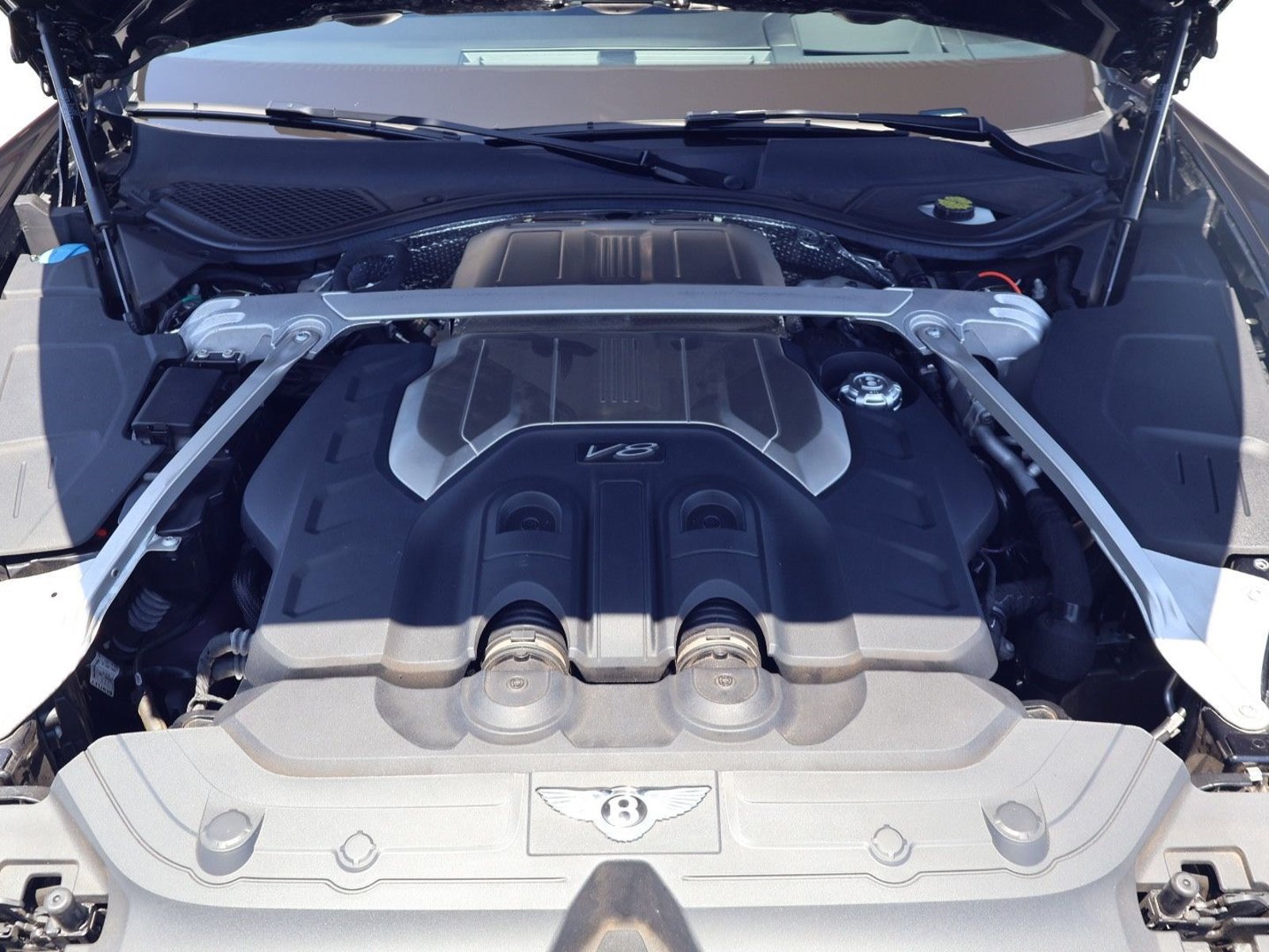 Certified 2020 Bentley Continental GT V8 AWD/4WD image 20