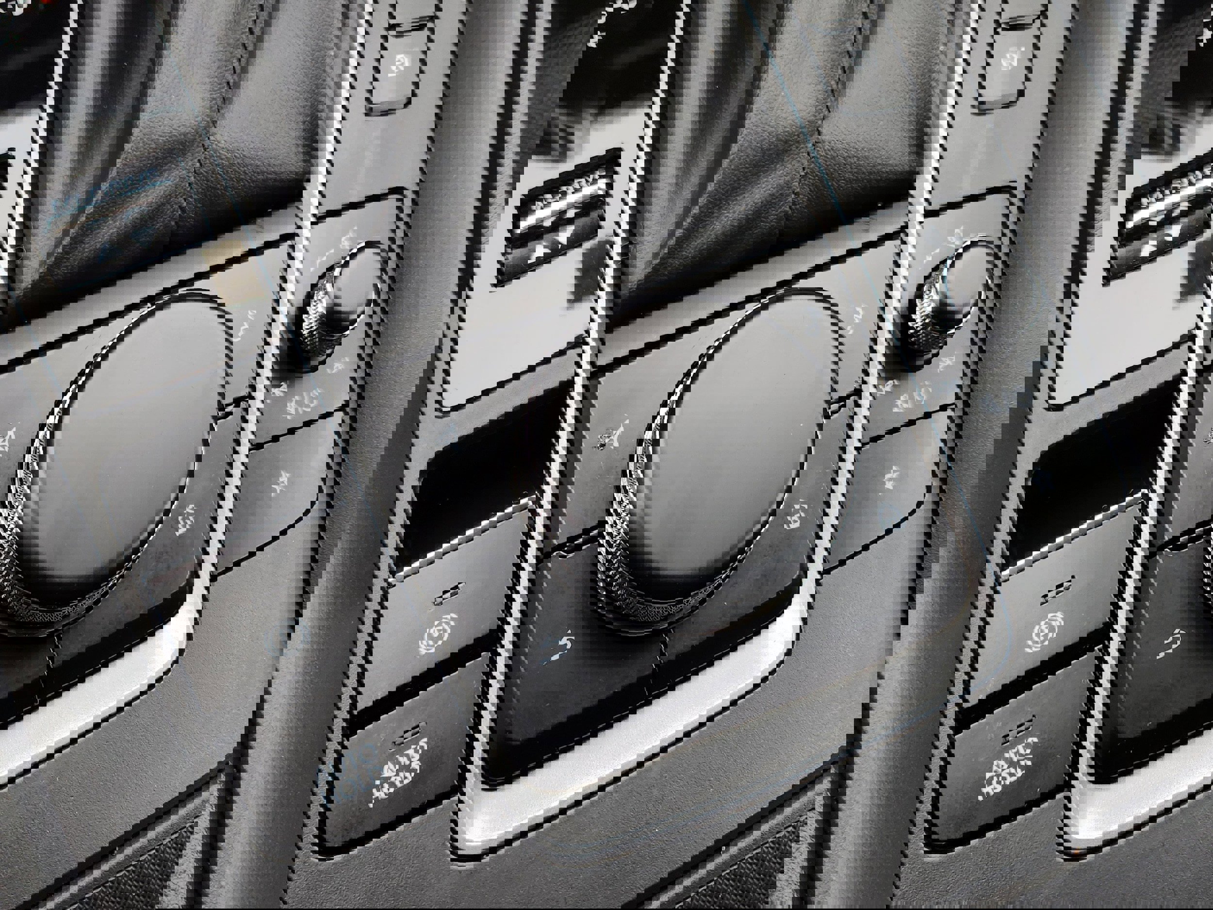 Certified 2025 MAZDA CX-50 2.5 Hybrid w/ Weather Package image 22