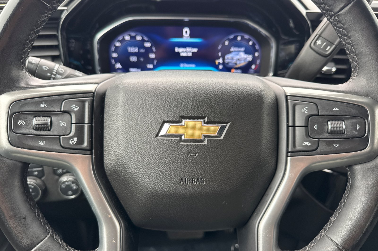 Used 2023 Chevrolet Silverado 1500 LT AWD/4WD image 35