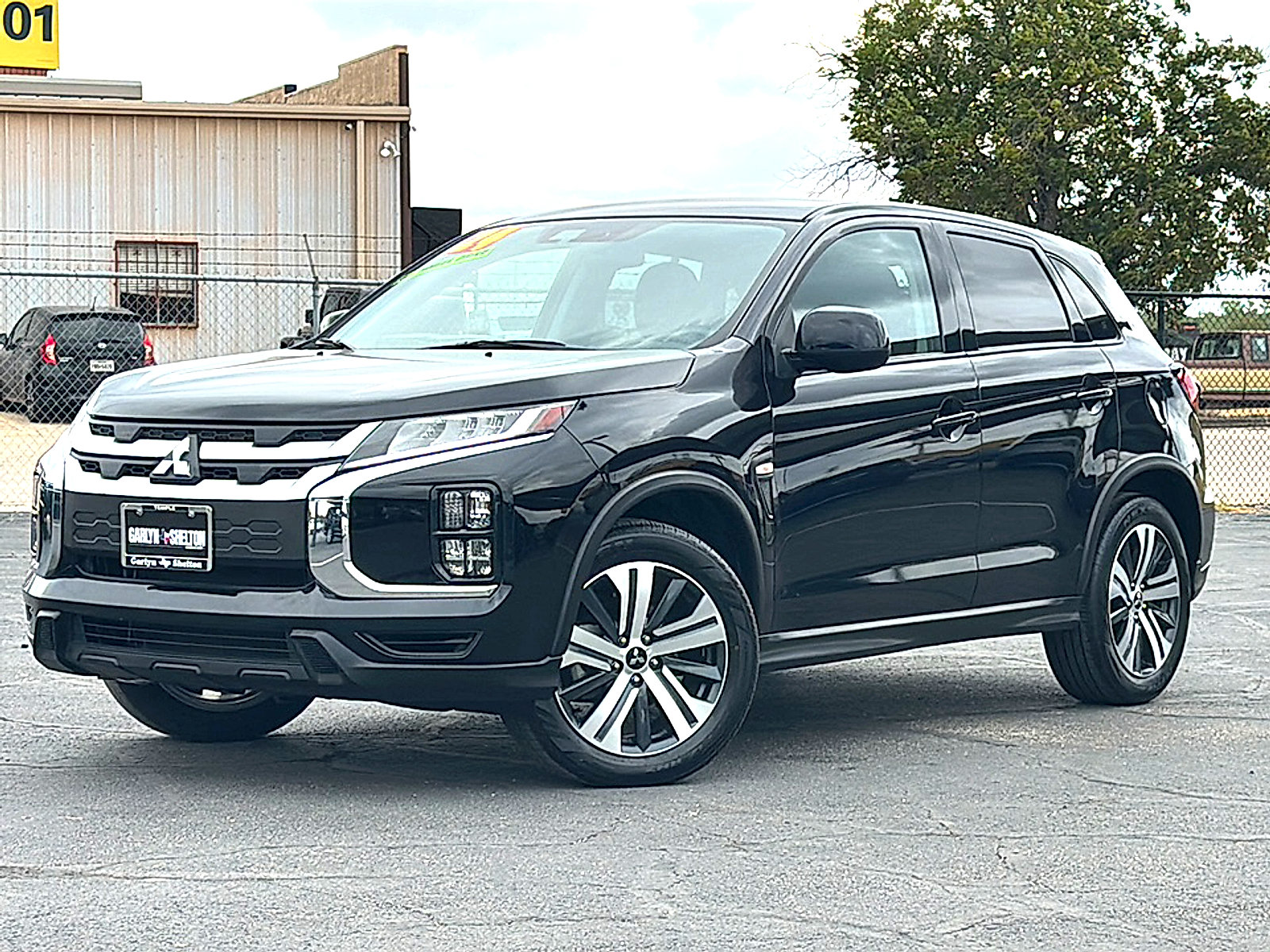 Used 2024 Mitsubishi Outlander Sport ES AWD/4WD image 2
