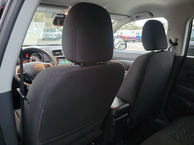 Used 2025 Mitsubishi Outlander Sport ES image 8