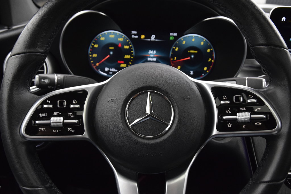 Used 2021 Mercedes-Benz GLC 300 4MATIC Coupe image 23