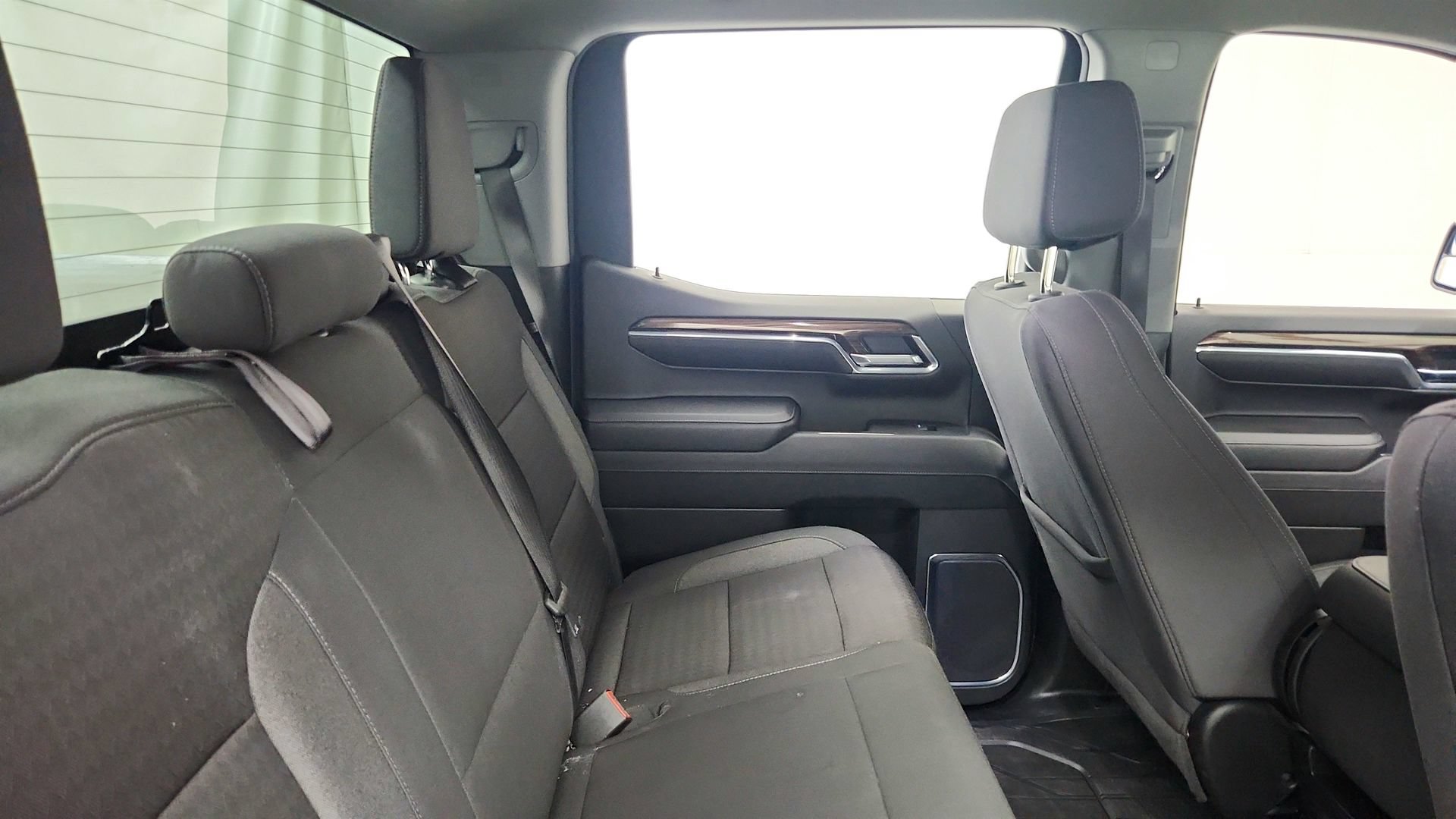 Used 2024 Chevrolet Silverado 1500 LT AWD/4WD image 27