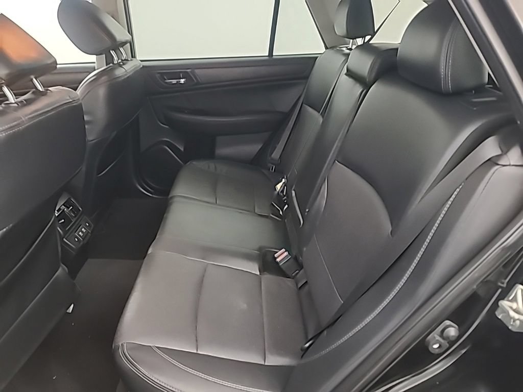 Used 2019 Subaru Outback 2.5i Limited AWD/4WD image 18