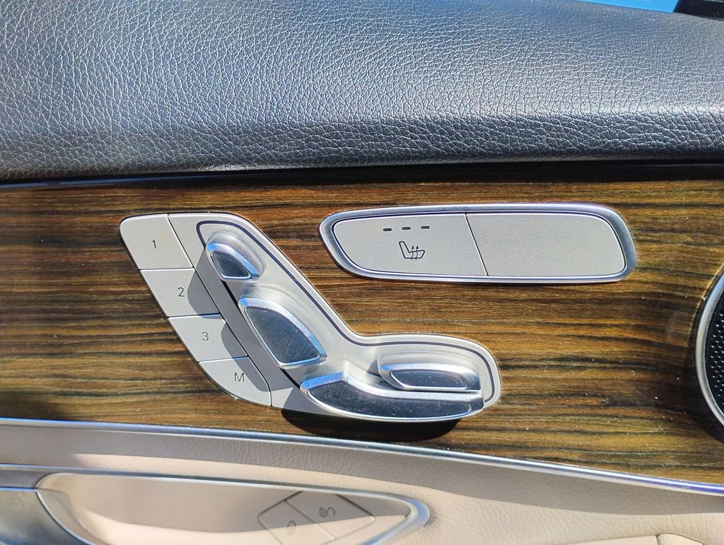 Used 2018 Mercedes-Benz C 300 Sedan image 17