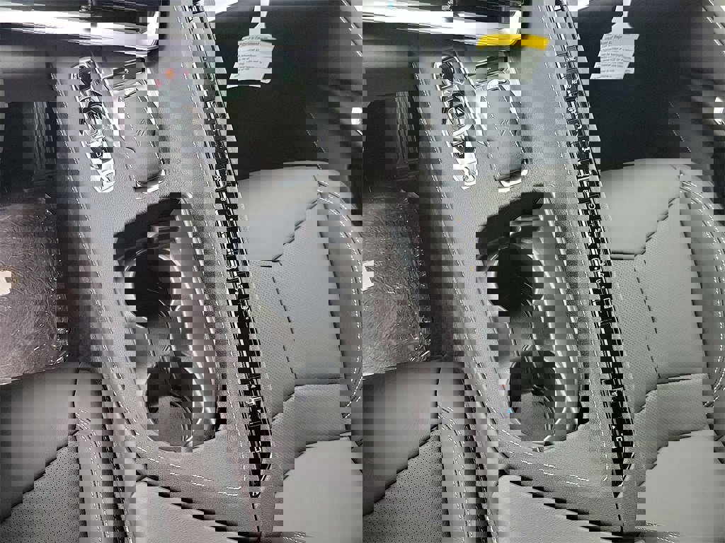 New 2025 Chevrolet Corvette E-Ray image 12