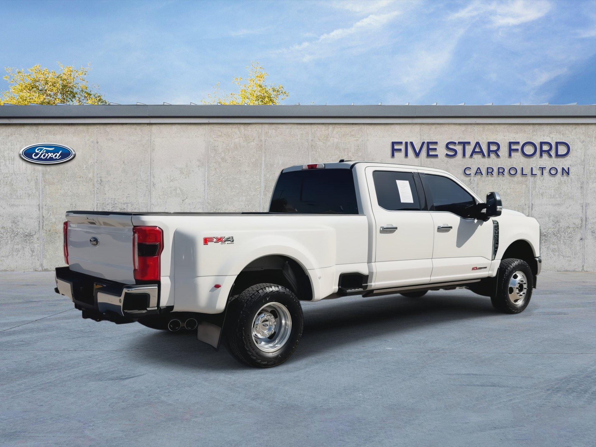 Used 2024 Ford F350 Lariat w/ Lariat Ultimate Package AWD/4WD image 8