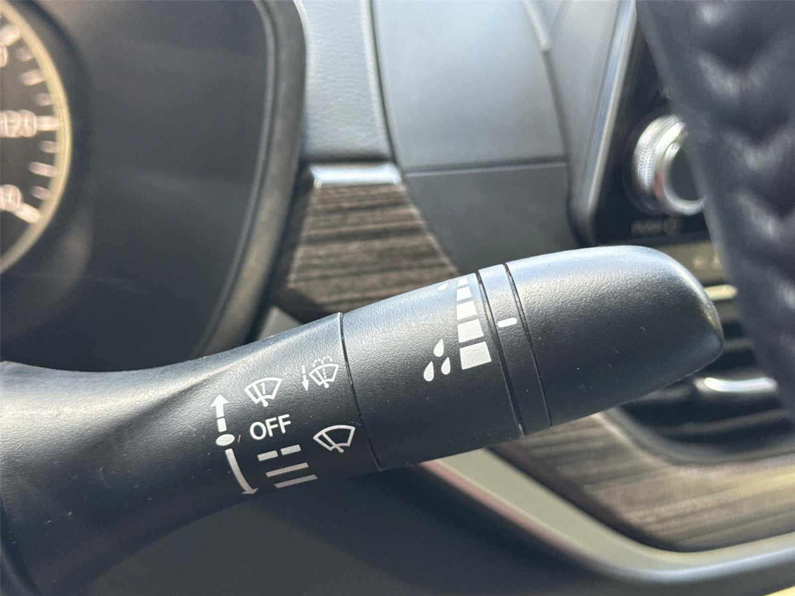 Used 2019 Nissan Altima 2.5 SL FWD image 26