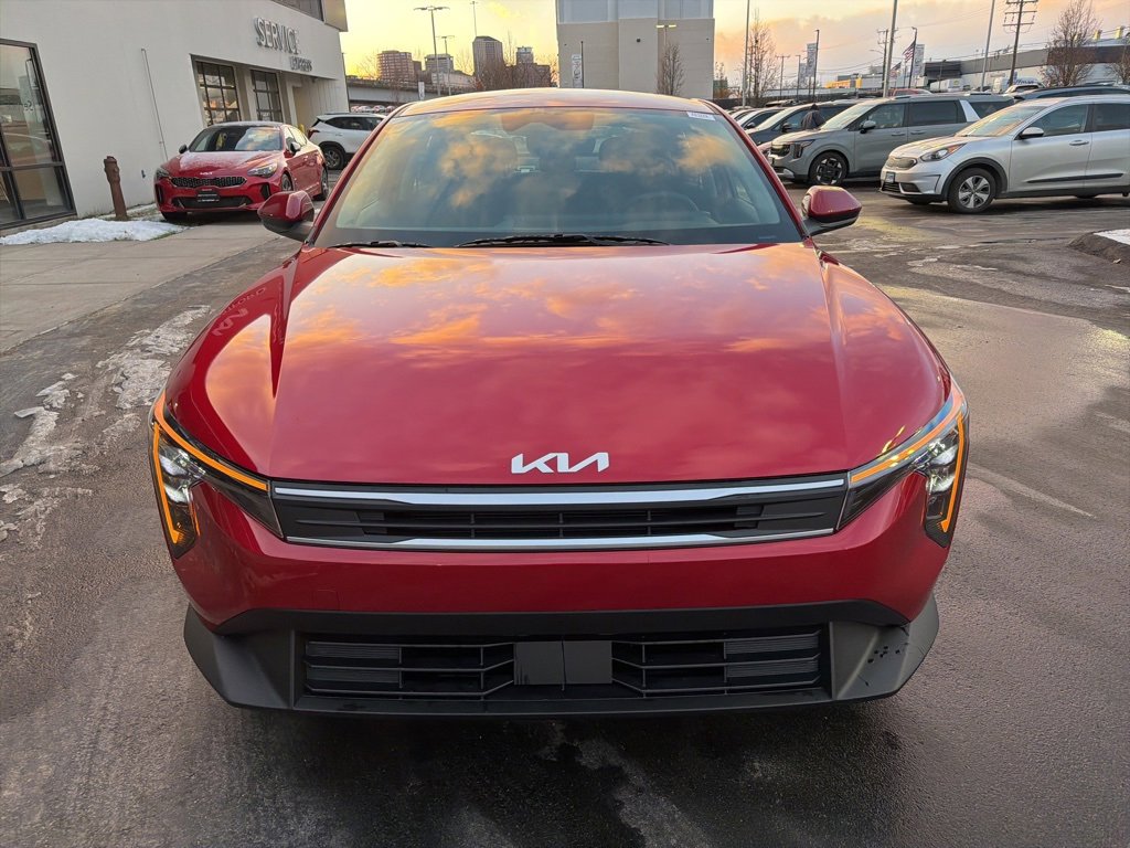 New 2025 Kia K4 LXS image 3