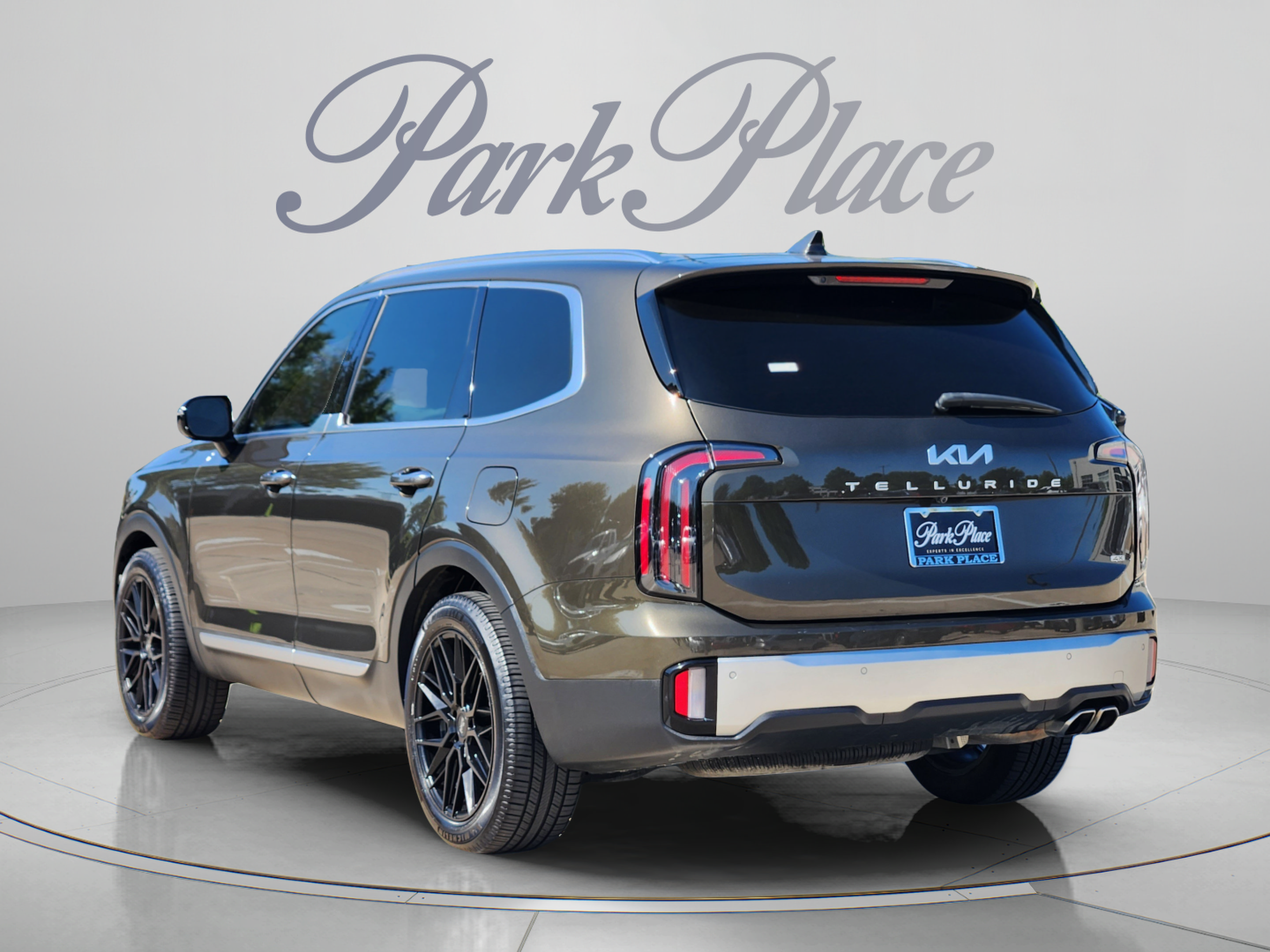 Used 2023 Kia Telluride SX Prestige AWD/4WD image 3