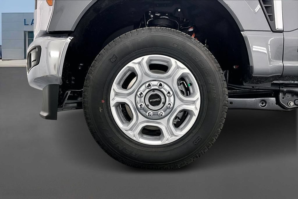 New 2026 Ford F350 XLT AWD/4WD image 13
